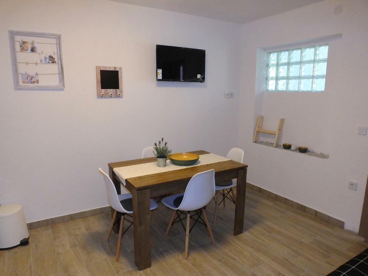 Apartmani Berno Starigrad Paklenica Exterior photo